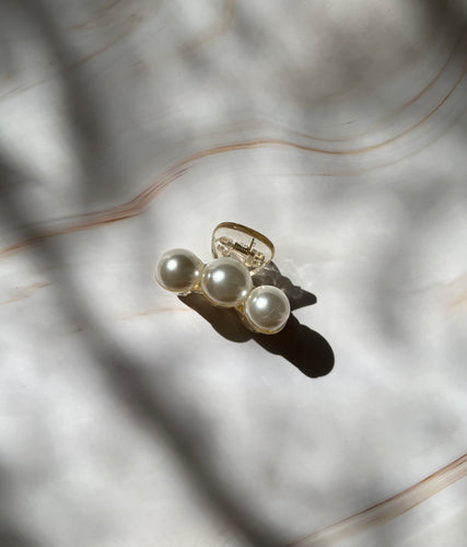 Pretty Pearl Claw - Mini